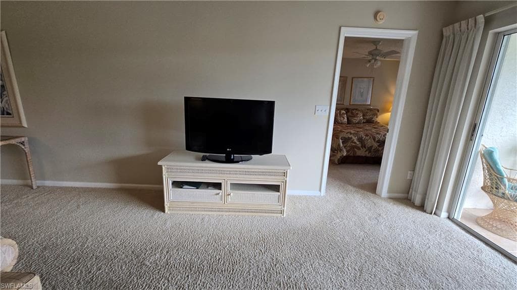 5985 Bloomfield Cir D307, Naples, FL 34112-5