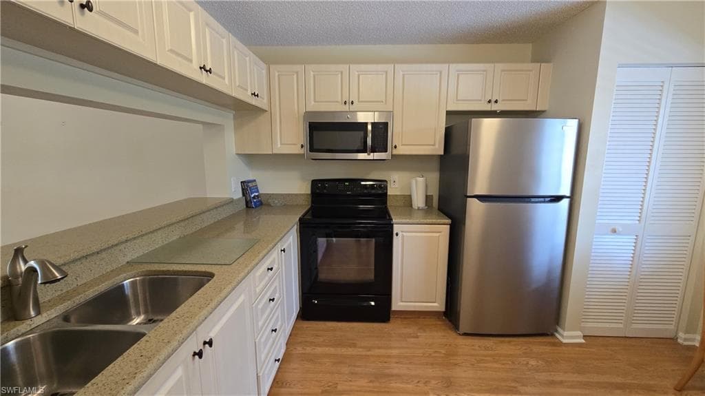 5985 Bloomfield Cir D307, Naples, FL 34112-7