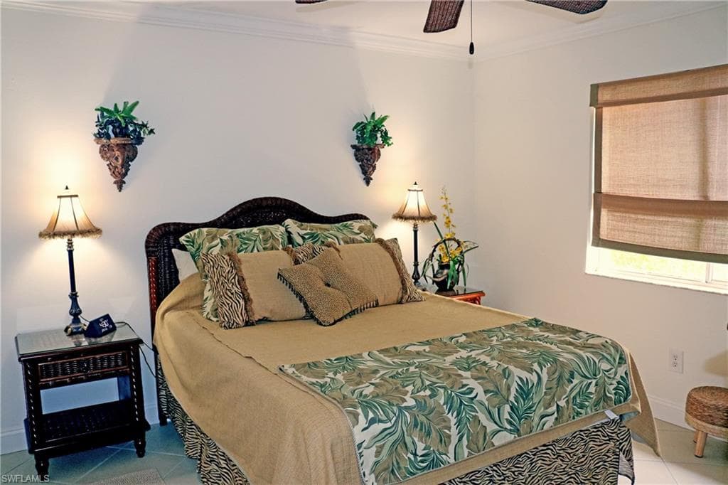 232 Cypress Way W, Naples, FL 34110-14