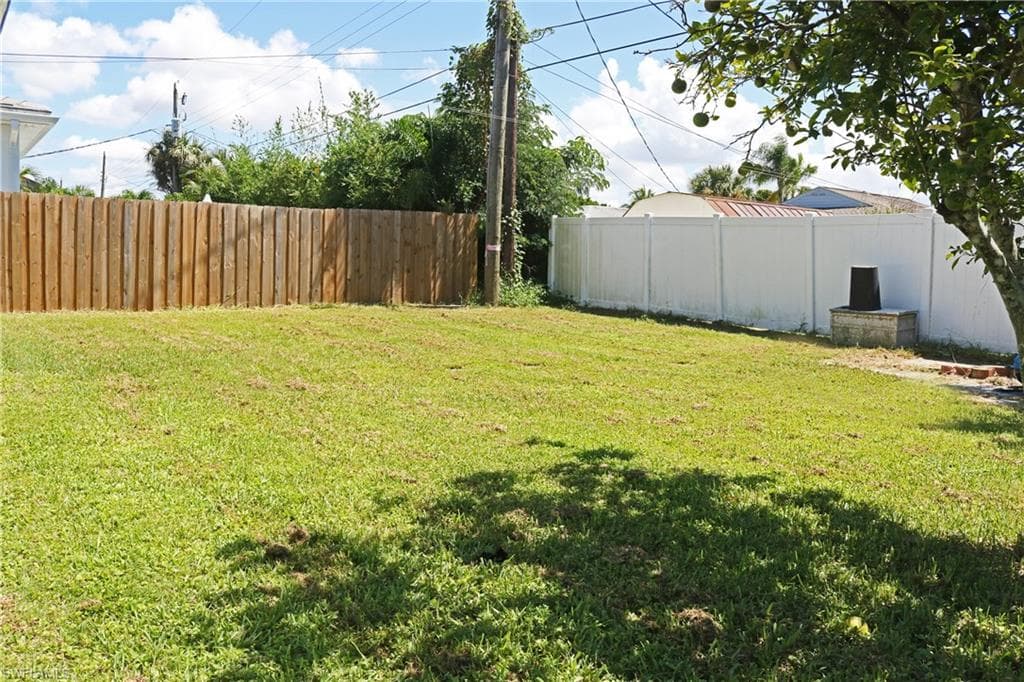 750 103rd Ave N, Naples, FL 34108-12