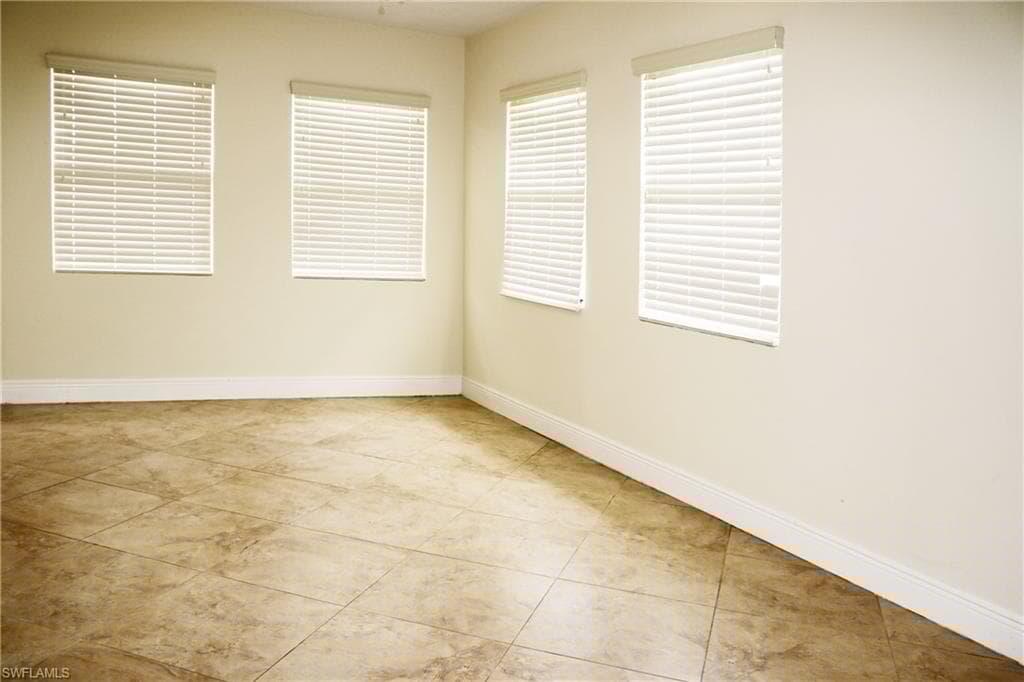 750 103rd Ave N, Naples, FL 34108-7