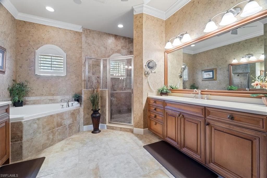 12134 Wicklow Ln, Naples, FL 34120-26