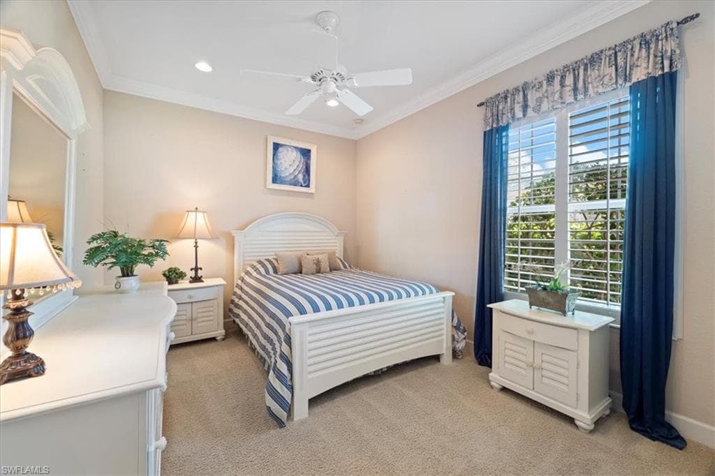 12134 Wicklow Ln, Naples, FL 34120-32