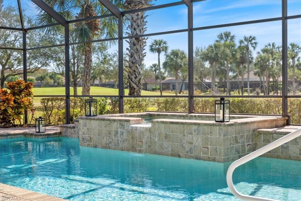 12134 Wicklow Ln, Naples, FL 34120-43