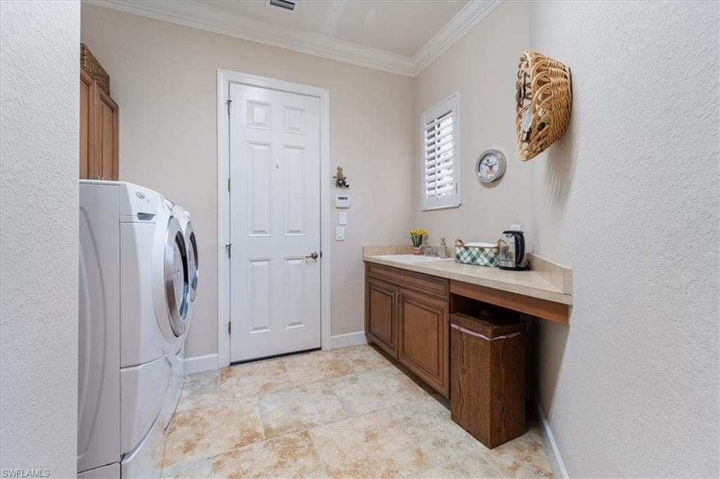 12134 Wicklow Ln, Naples, FL 34120-44