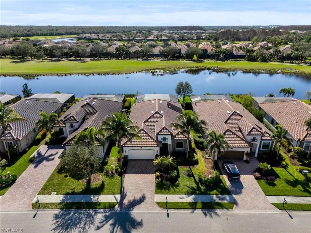 12570 Fenhurst Way, Naples, FL 34120-42