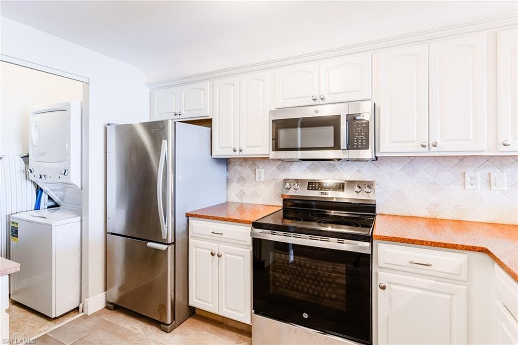 651 Seaview Ct B206, Marco Island, FL 34145-4