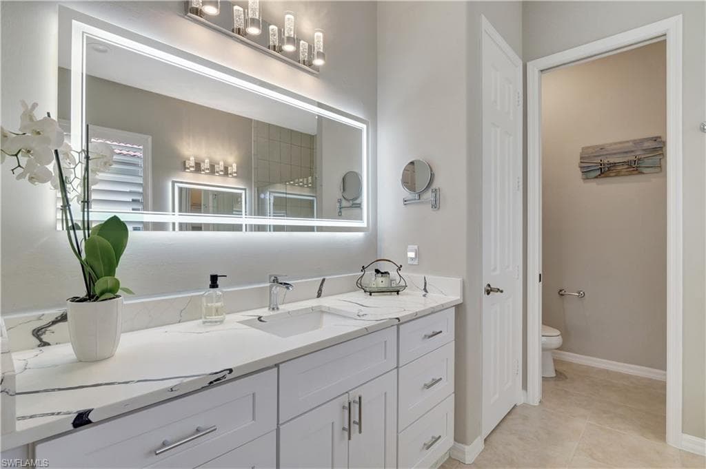 4308 Longshore Way S, Naples, FL 34119-19