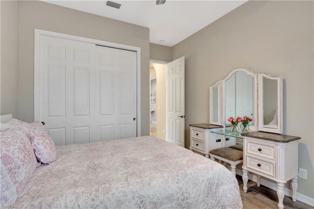 4308 Longshore Way S, Naples, FL 34119-21