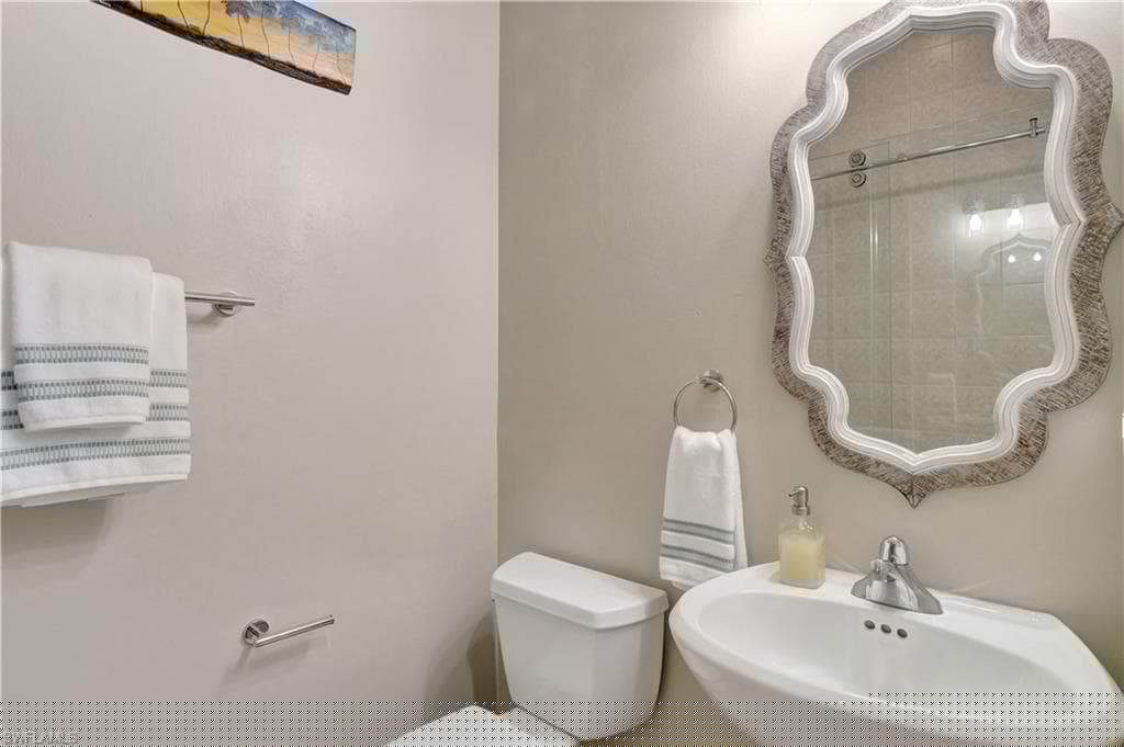 4308 Longshore Way S, Naples, FL 34119-26