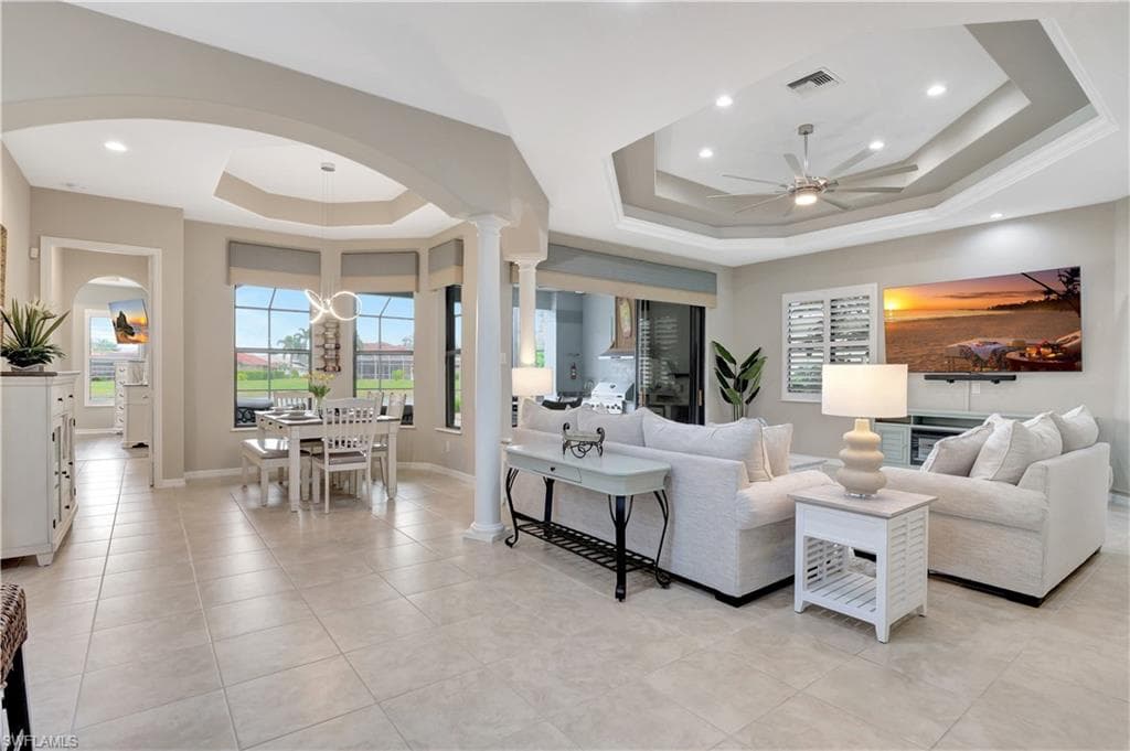 4308 Longshore Way S, Naples, FL 34119-4
