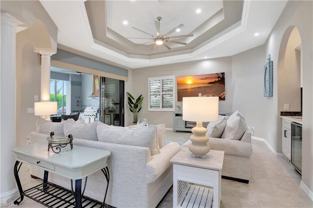 4308 Longshore Way S, Naples, FL 34119-5