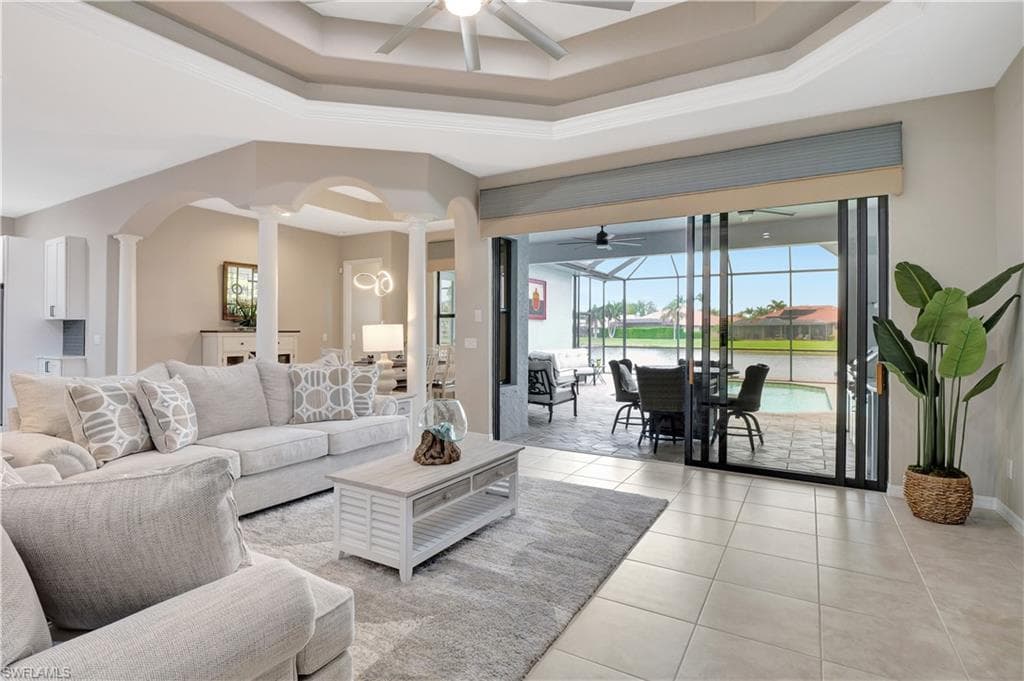 4308 Longshore Way S, Naples, FL 34119-6