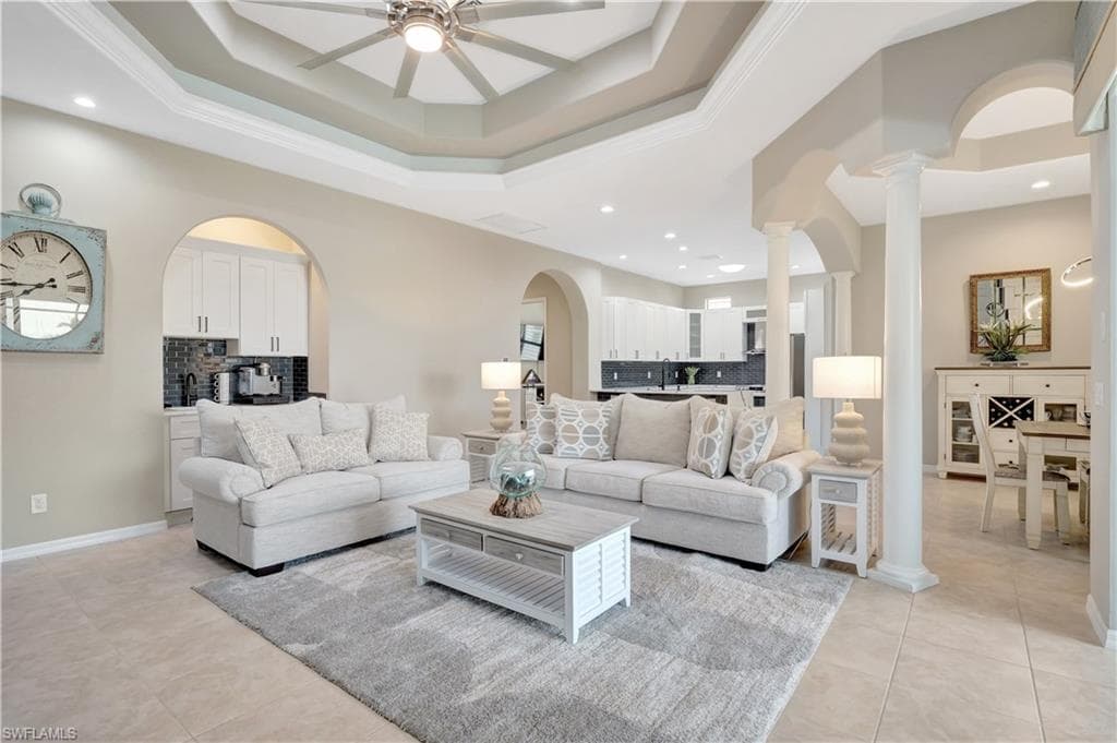 4308 Longshore Way S, Naples, FL 34119-7