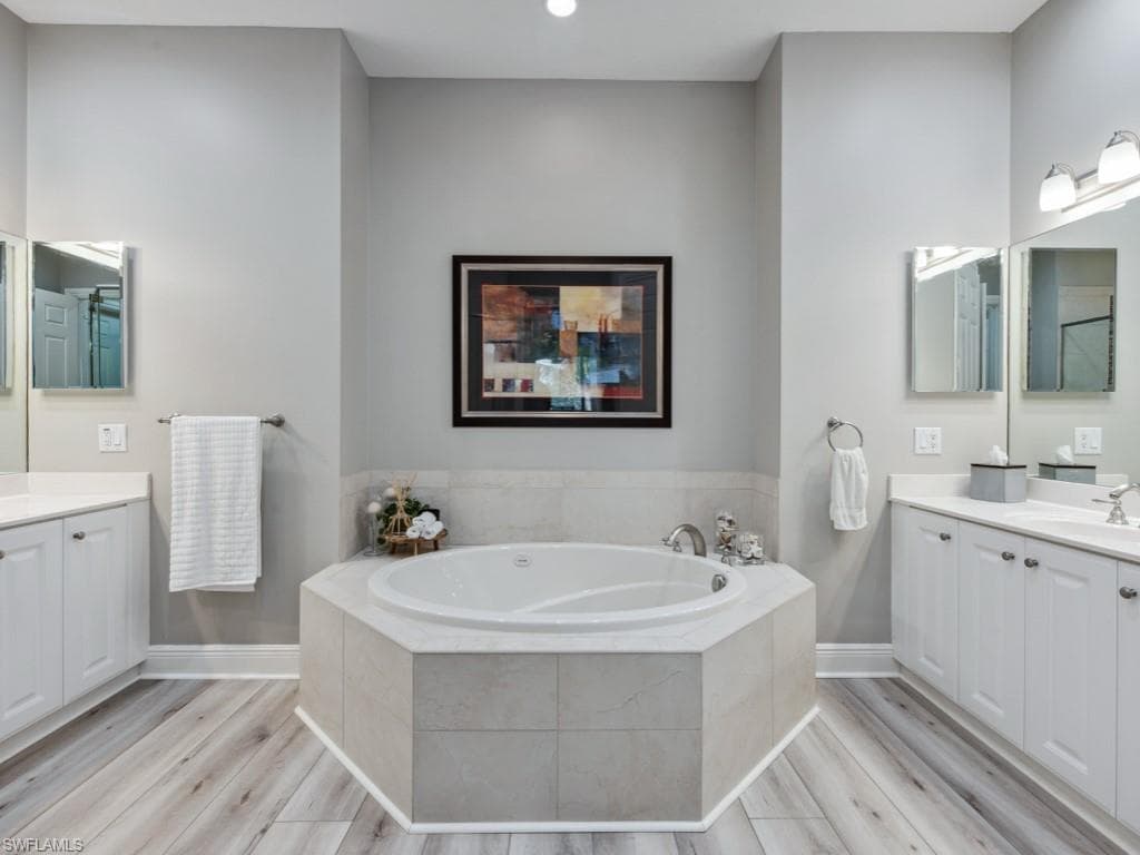 9270 Campanile Cir 202, Naples, FL 34114-18