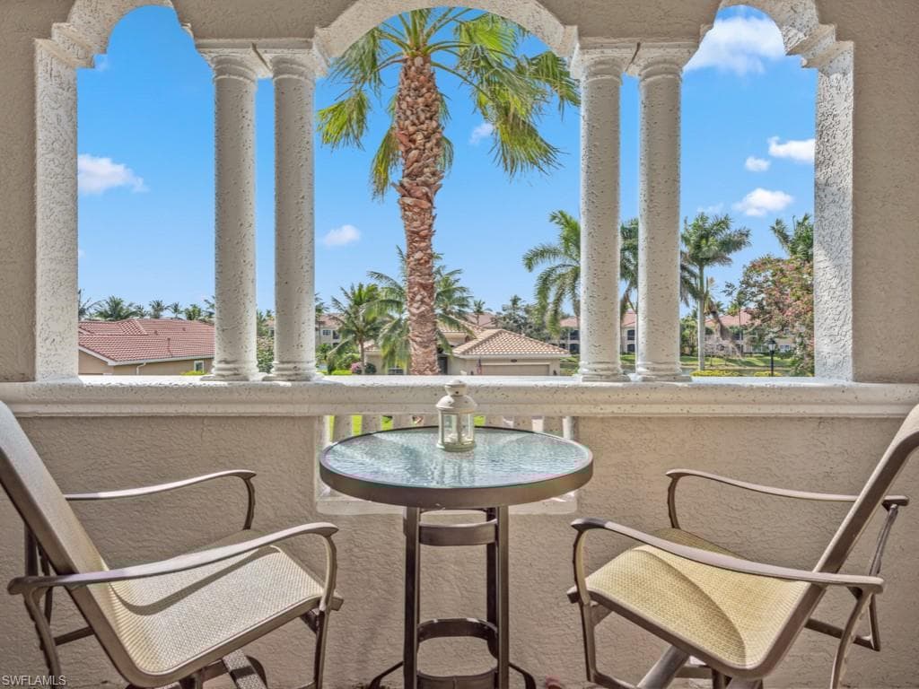 9270 Campanile Cir 202, Naples, FL 34114-20
