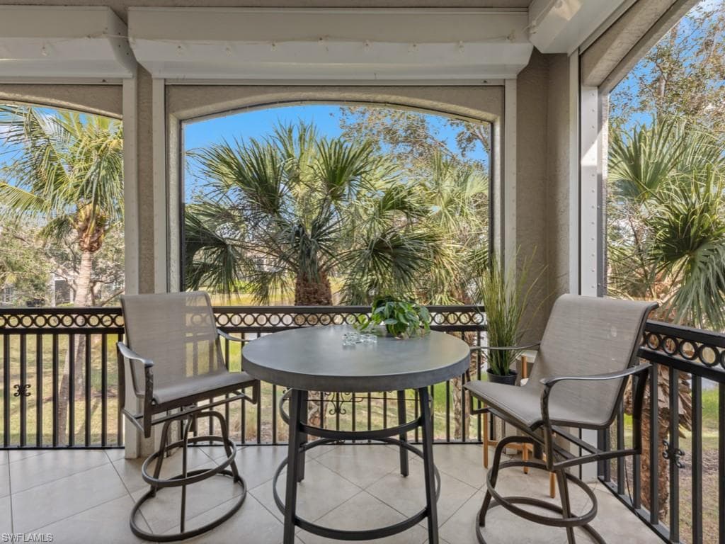 9270 Campanile Cir 202, Naples, FL 34114-24