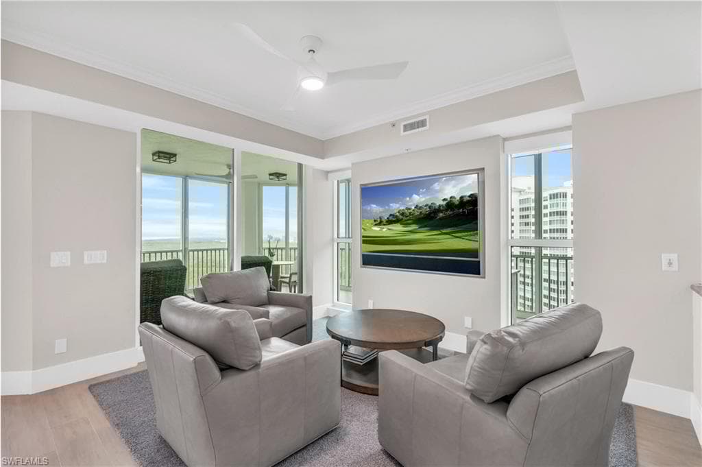 285 Grande Way 1406, Naples, FL 34110-12