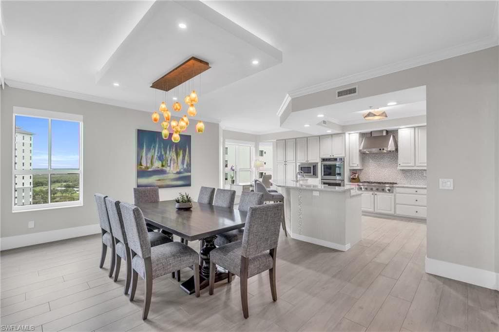 285 Grande Way 1406, Naples, FL 34110-14