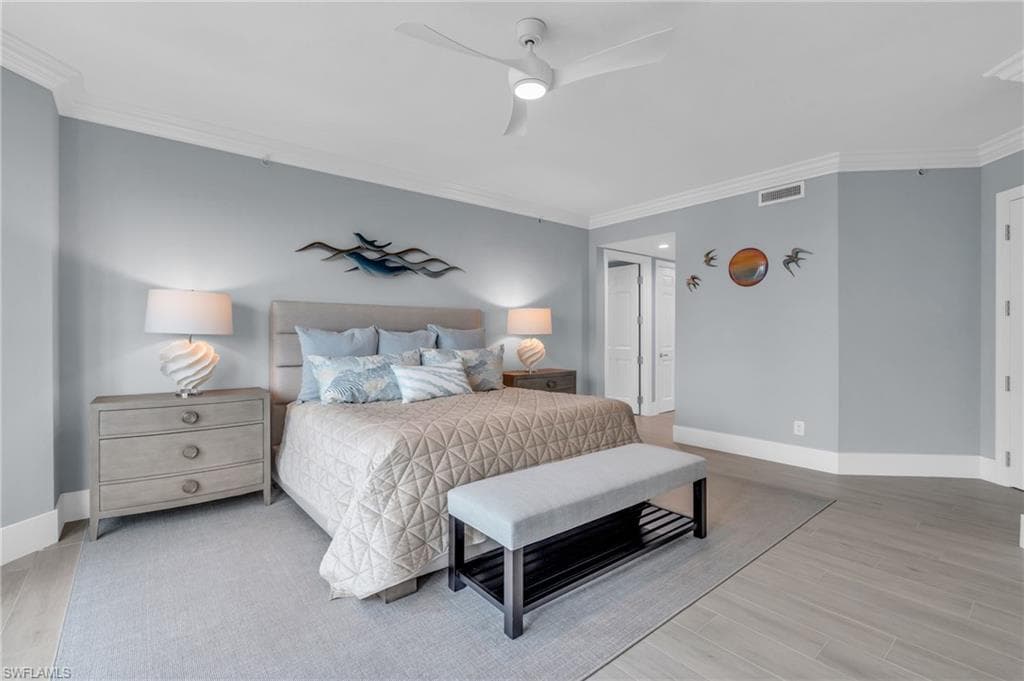 285 Grande Way 1406, Naples, FL 34110-16