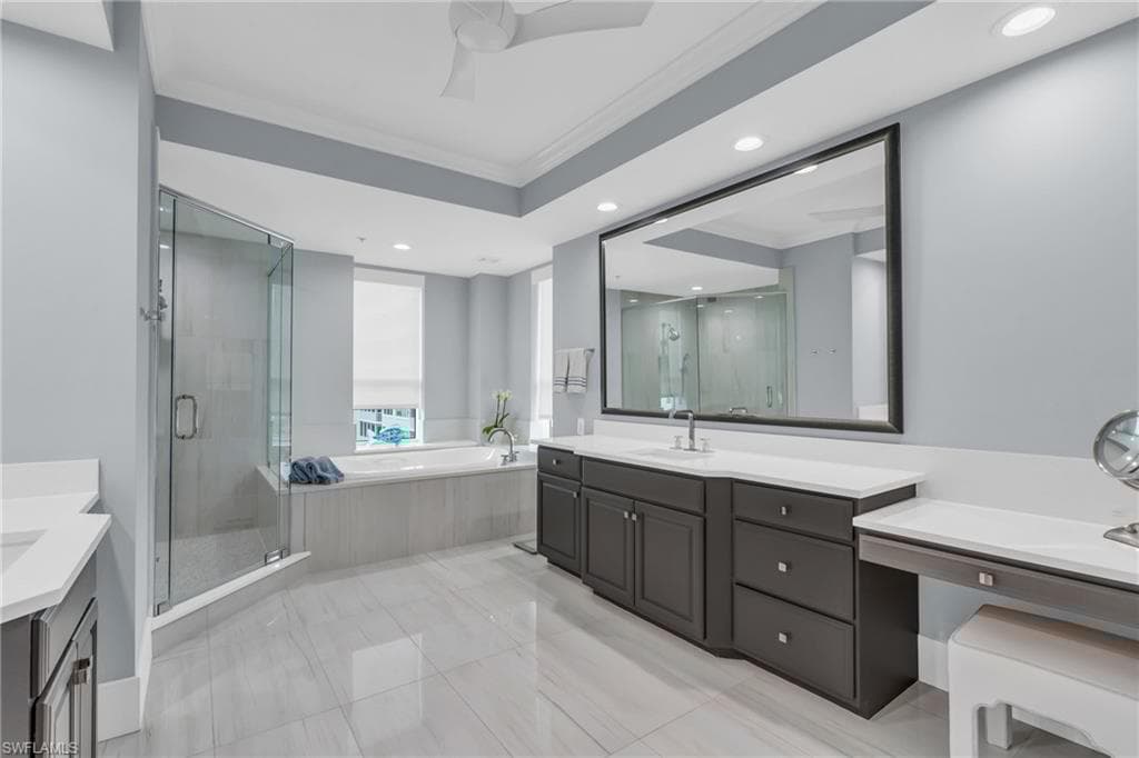 285 Grande Way 1406, Naples, FL 34110-17