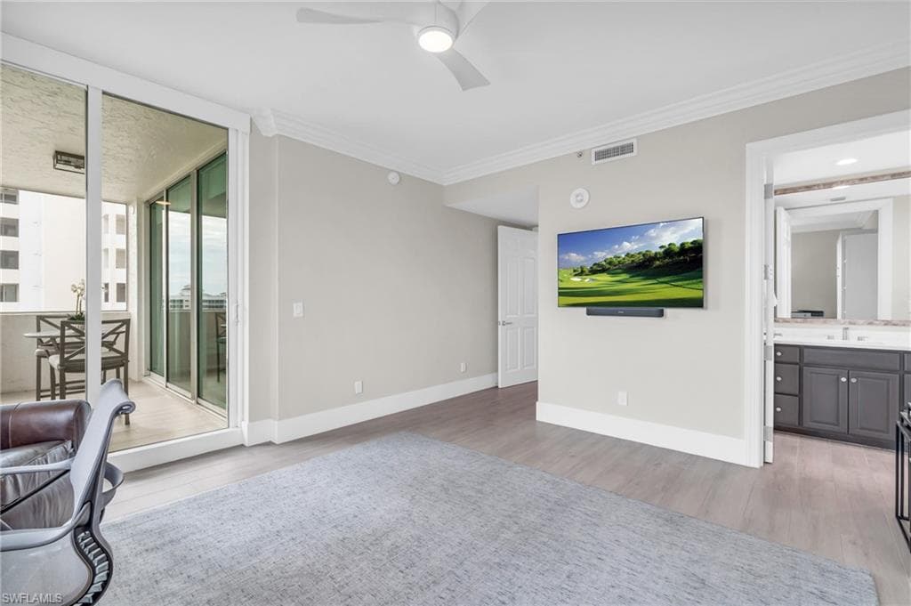 285 Grande Way 1406, Naples, FL 34110-20