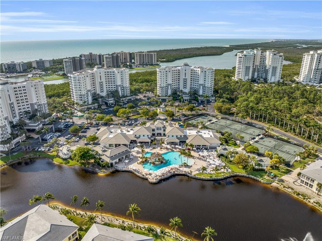 285 Grande Way 1406, Naples, FL 34110-32