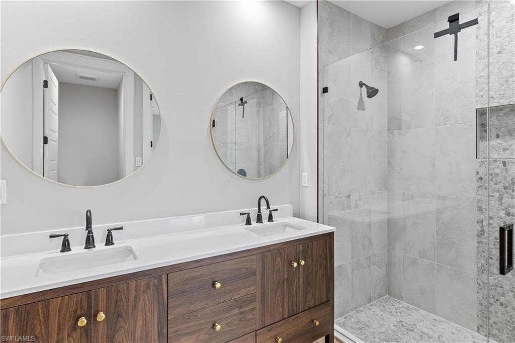 3047 Connecticut Ave, Naples, FL 34112-27