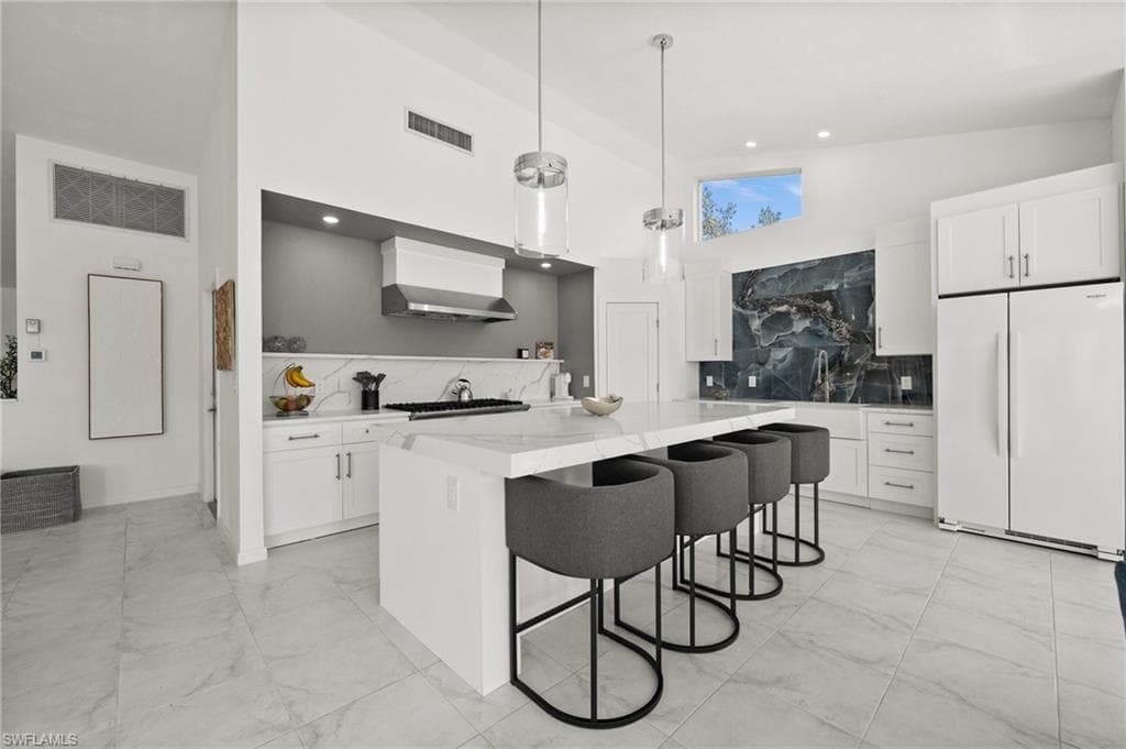 454 Flamingo Ave, Naples, FL 34108-11