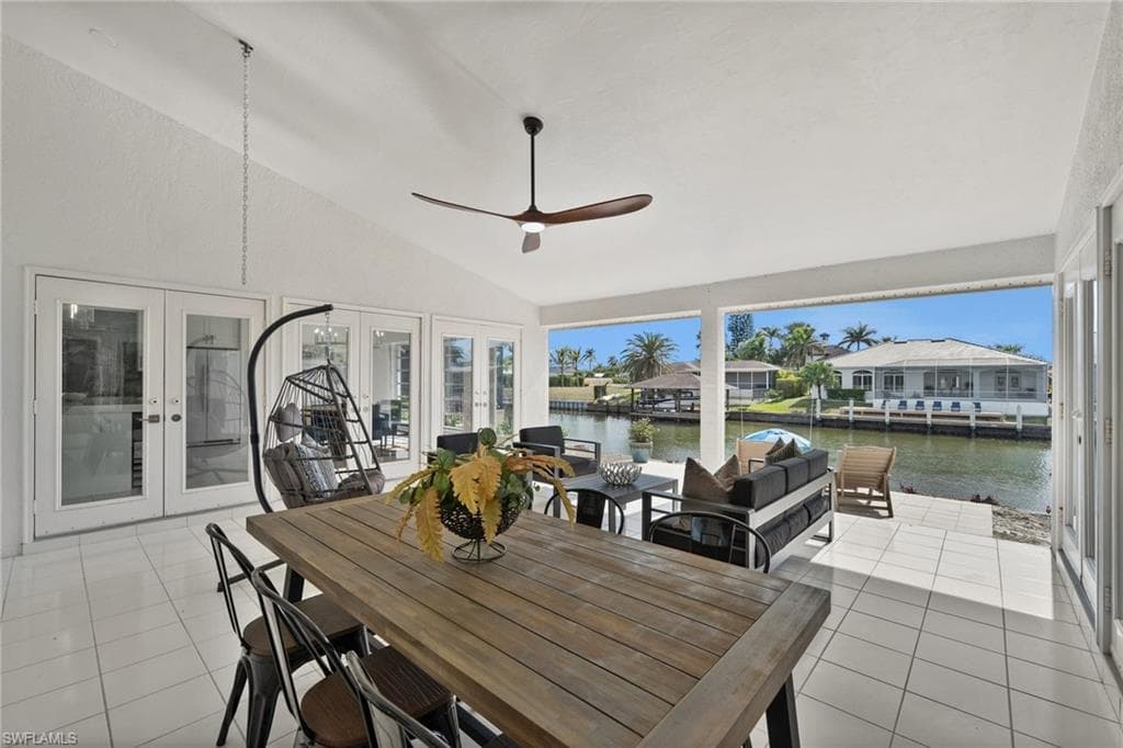 454 Flamingo Ave, Naples, FL 34108-18