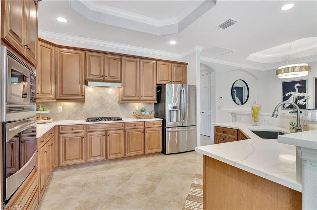 3050 Aviamar Cir, Naples, FL 34114-16