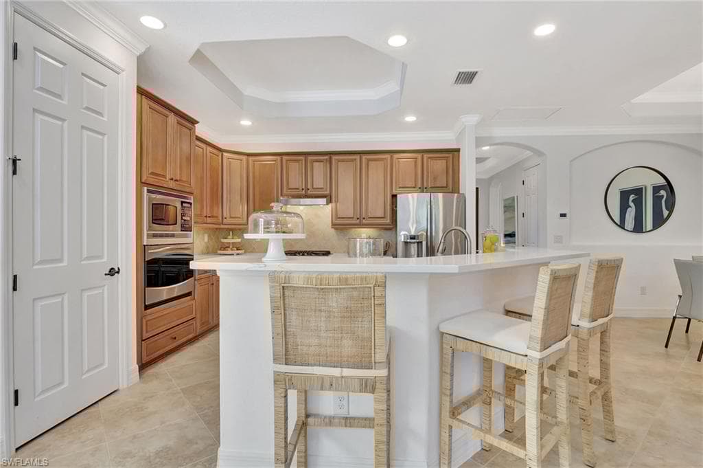 3050 Aviamar Cir, Naples, FL 34114-20