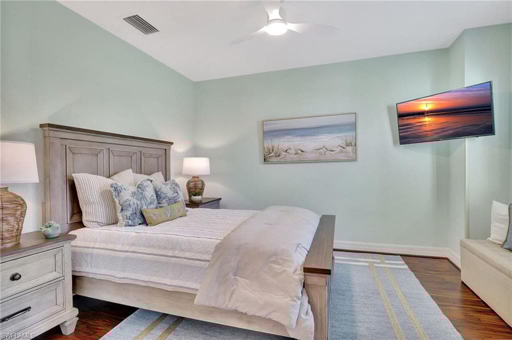3050 Aviamar Cir, Naples, FL 34114-5