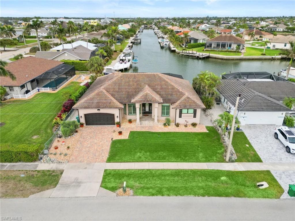 21 Hickory Ct, Marco Island, FL 34145-9