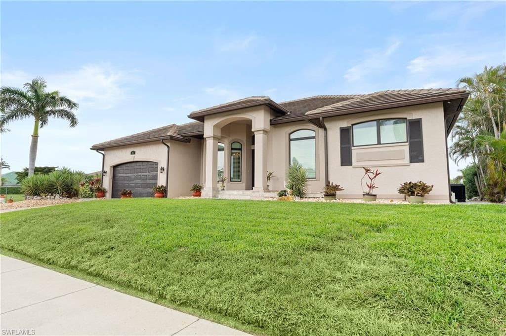 21 Hickory Ct, Marco Island, FL 34145-12