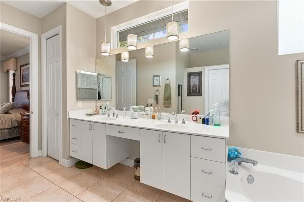 21 Hickory Ct, Marco Island, FL 34145-29