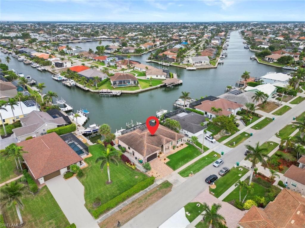 21 Hickory Ct, Marco Island, FL 34145-5
