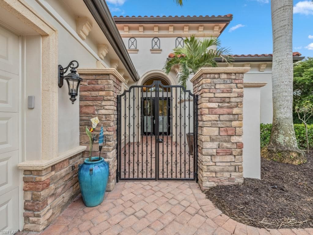 16843 Cabreo Dr, Naples, FL 34110-3