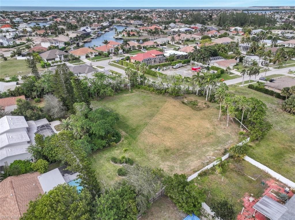 441 Elk Cir, Marco Island, FL 34145-10