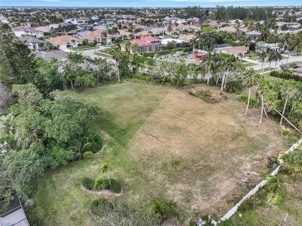 441 Elk Cir, Marco Island, FL 34145-14