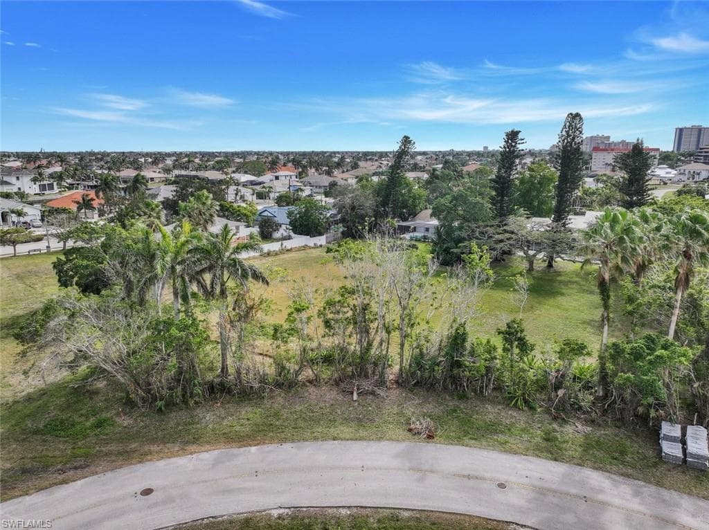 441 Elk Cir, Marco Island, FL 34145-4