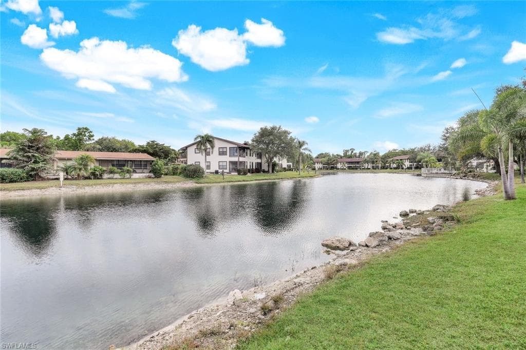 5229 Treetops Dr I, Naples, FL 34113-1