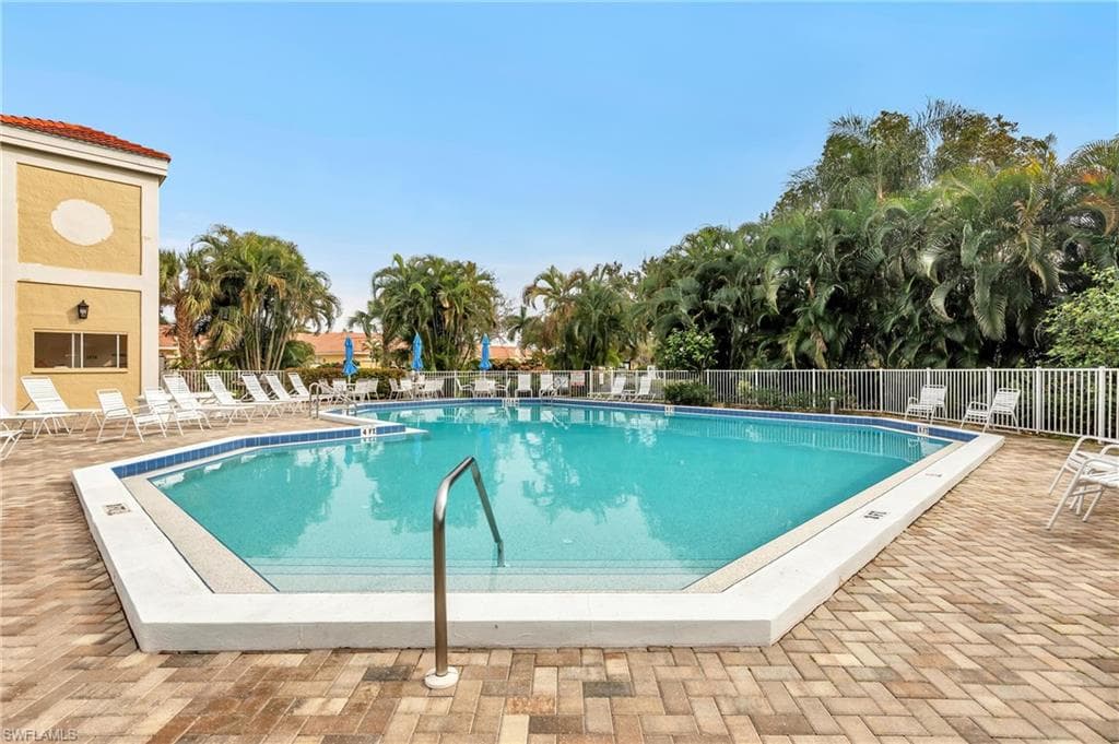 4460 Yacht Harbor Dr, Naples, FL 34112-30