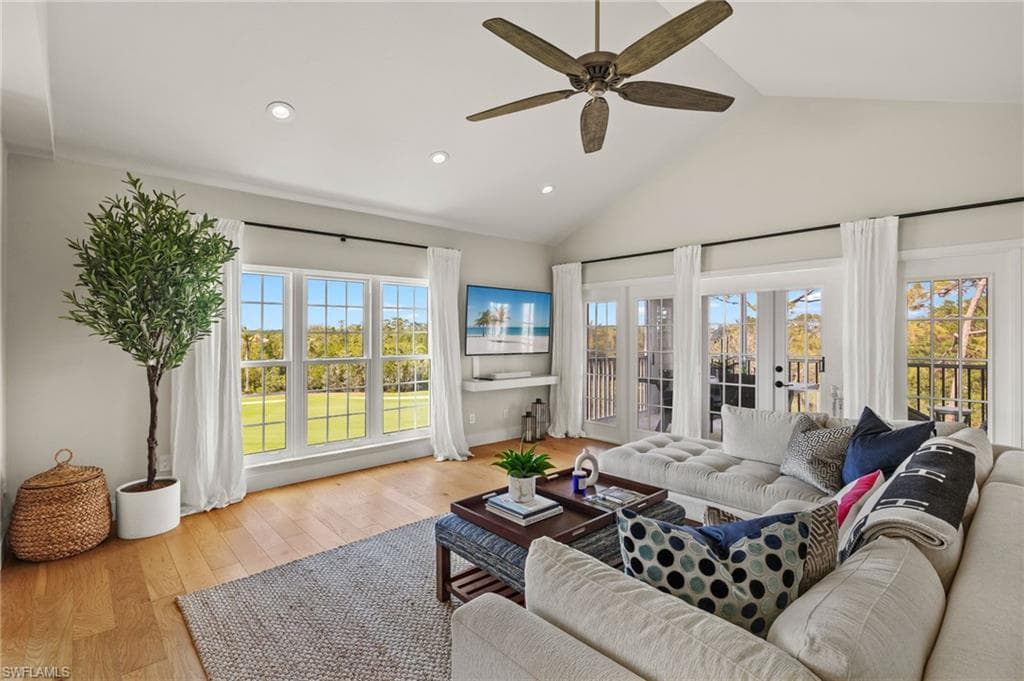 4460 Yacht Harbor Dr, Naples, FL 34112-3