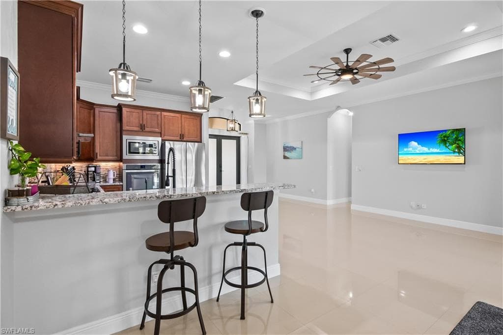 412 32nd Pl, Cape Coral, FL 33993-16