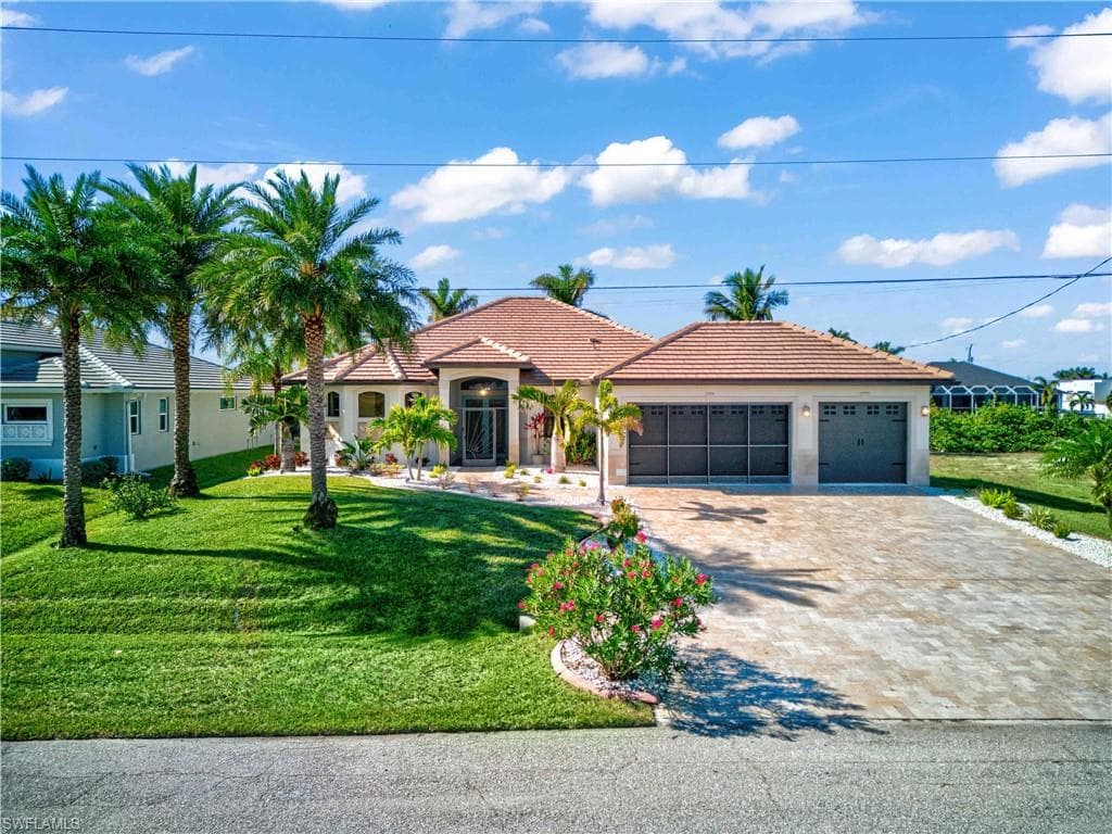 412 32nd Pl, Cape Coral, FL 33993-1