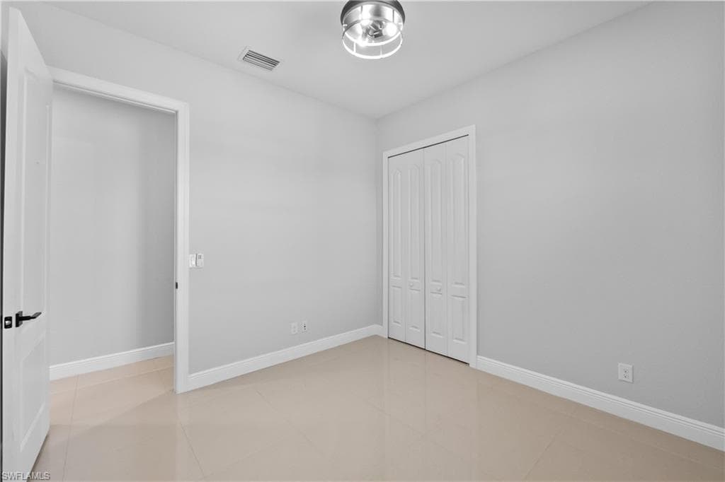 412 32nd Pl, Cape Coral, FL 33993-28