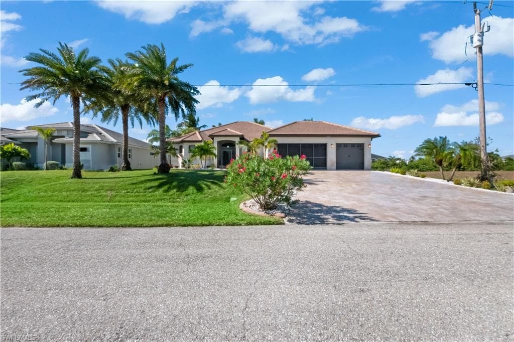 412 32nd Pl, Cape Coral, FL 33993-45