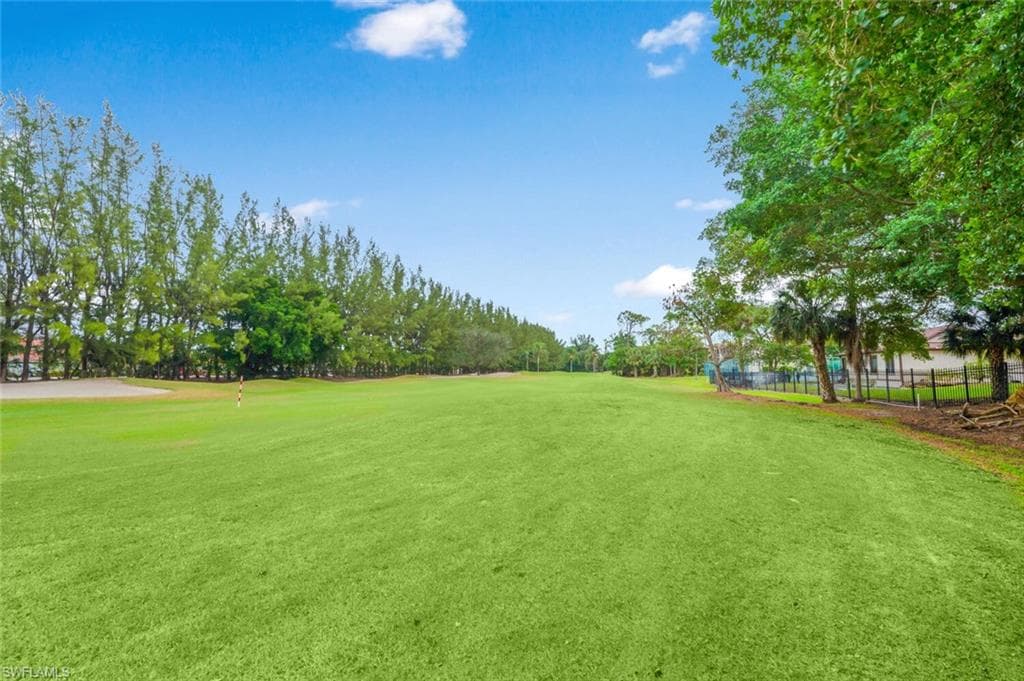 499 Forest Lakes Blvd 110, Naples, FL 34105-26