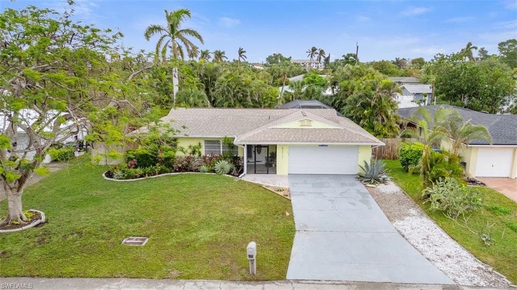 5217 Elm Ct, Cape Coral, FL 33904-2